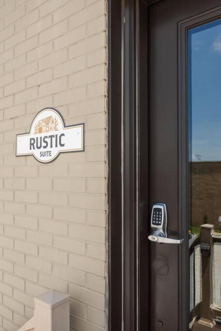 The Rustic Suite - Main Street Lodge In Berlin Εξωτερικό φωτογραφία